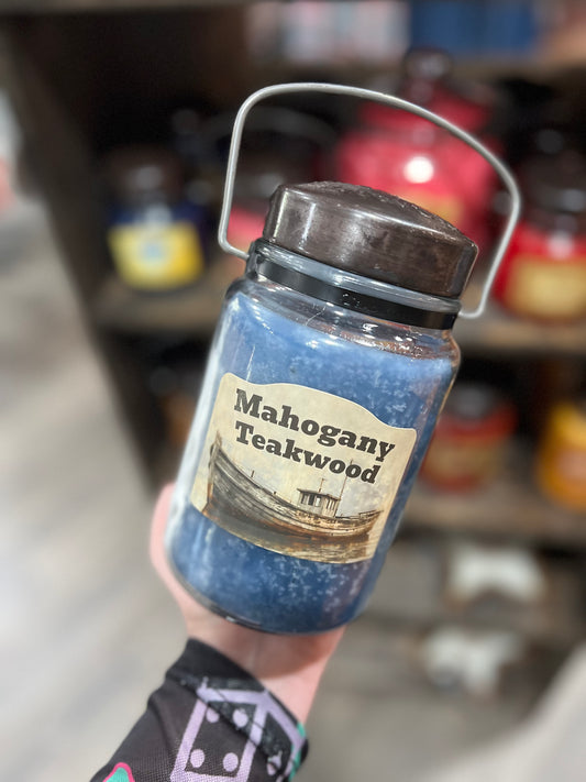 26oz Mahogany Teakwood McCall’s Candles