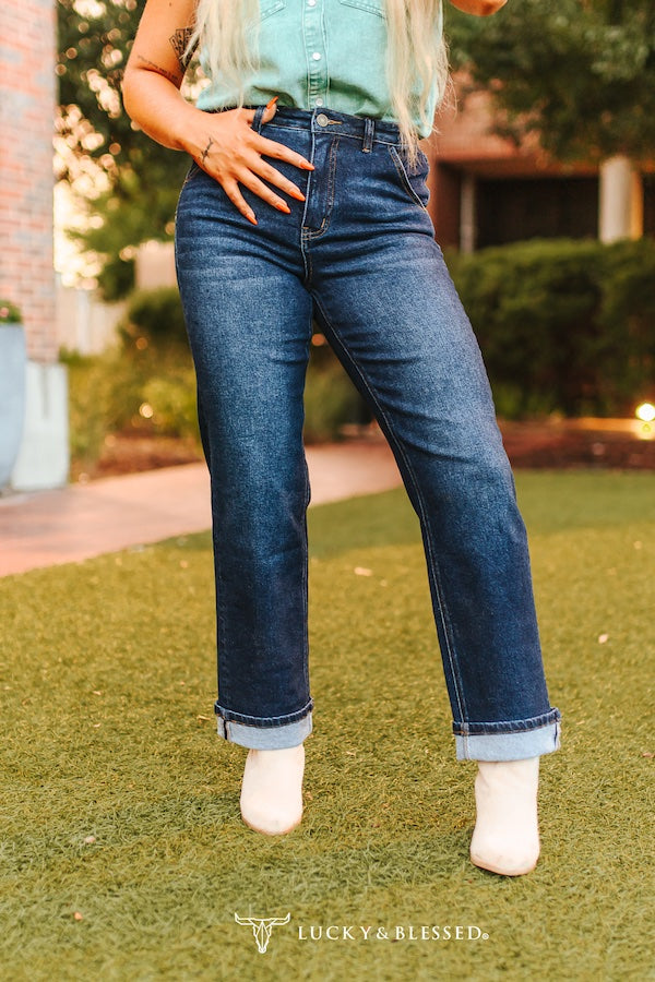 Dark Wash Straight Leg Vintage Cowboy Back Pocket