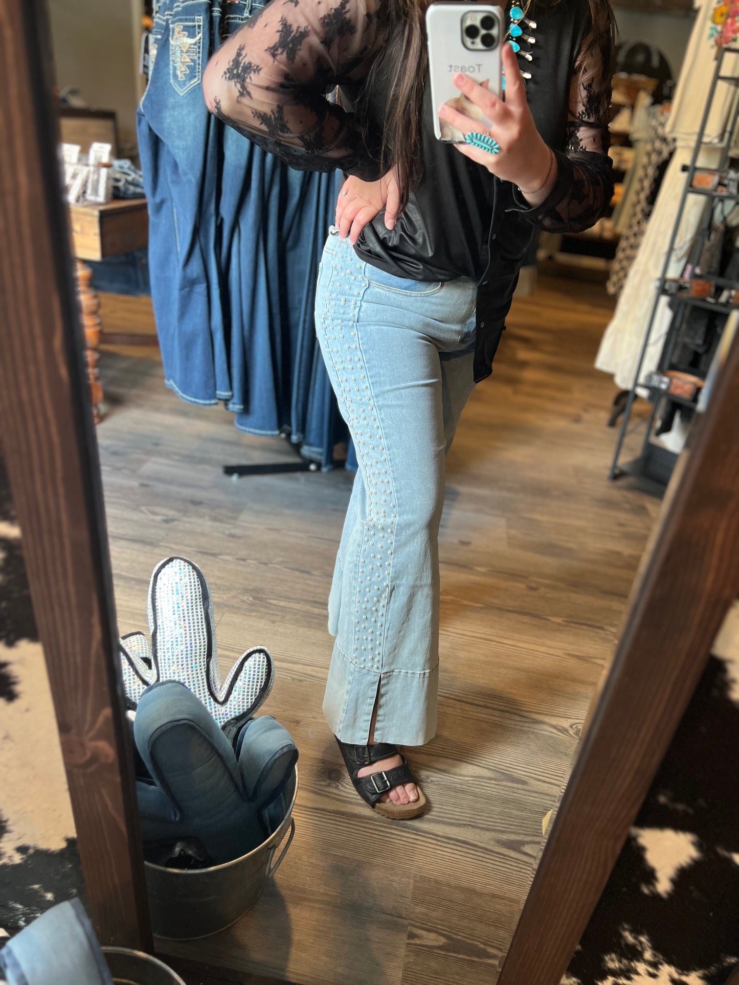 Coastal Pearl Jeans *Light Wash