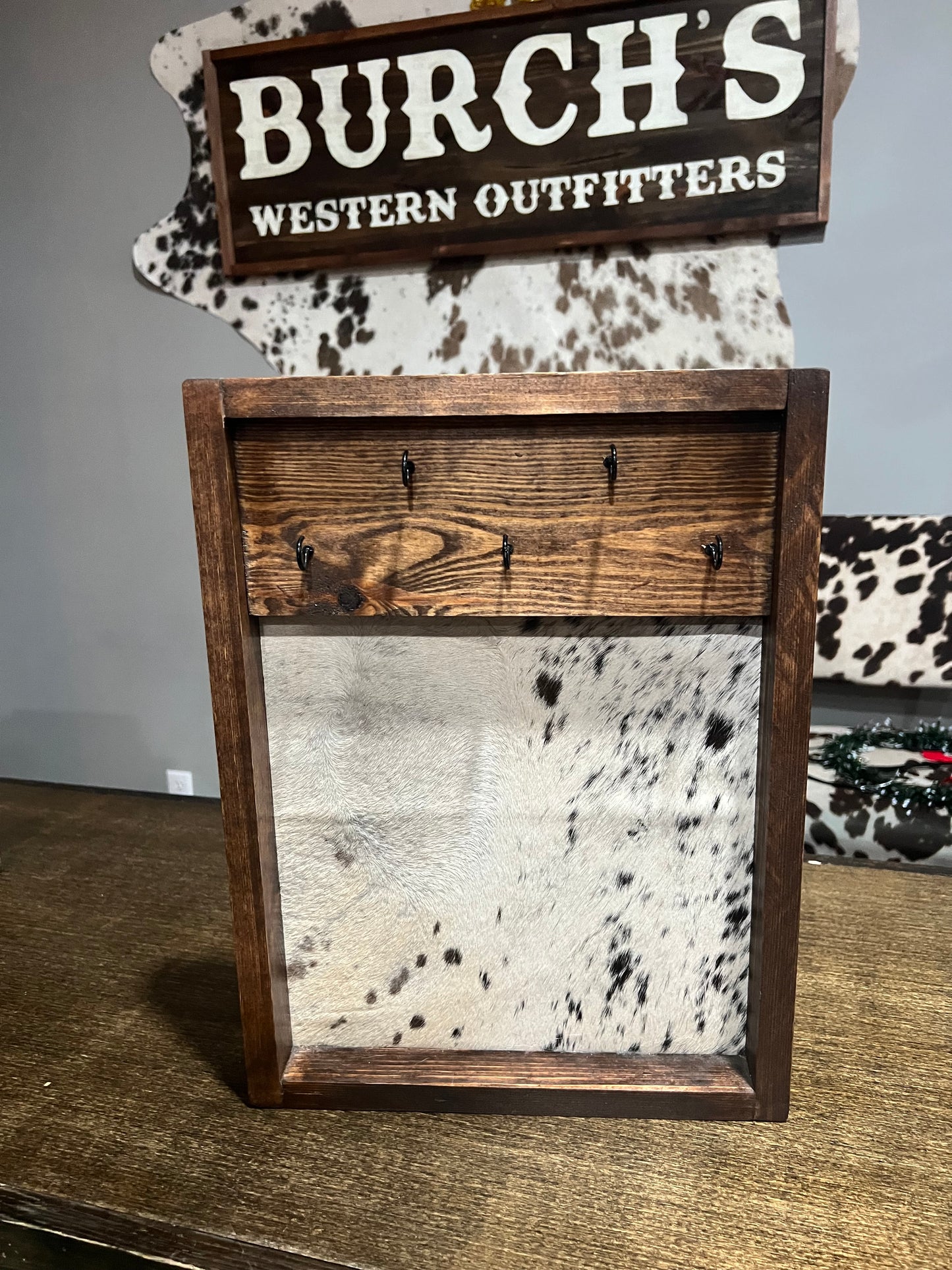 Cowhide Necklace Holder Variation 18