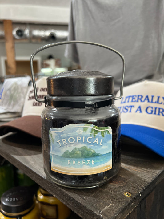 26OZ Tropical Breeze / Volcano McCall’s Candles