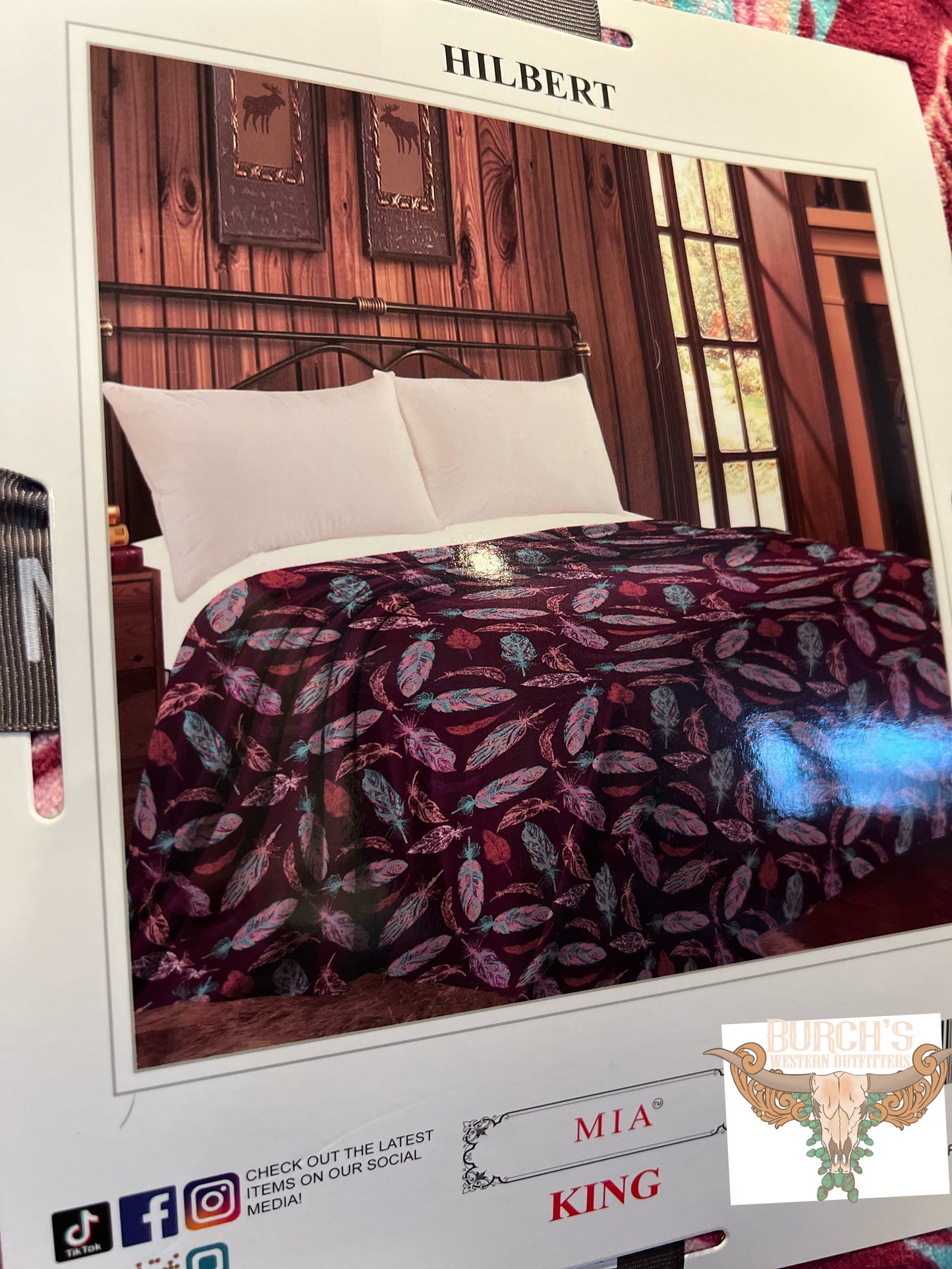 Feathers Plush Blanket