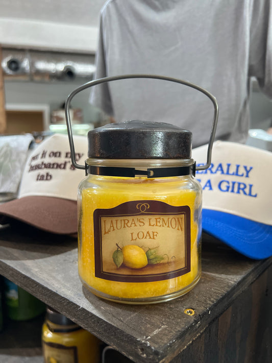 16oz Laura’s Lemon Loaf McCall’s Candles
