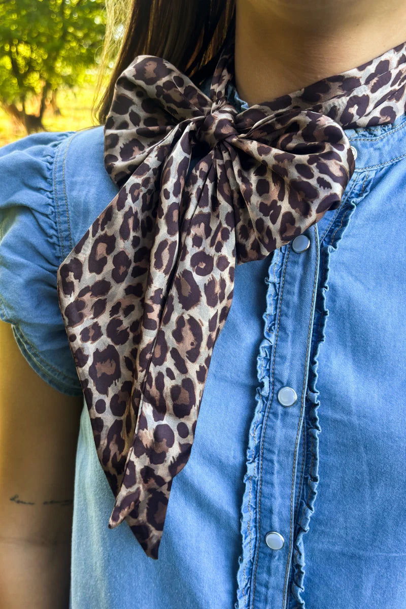 Neck tie, leopard print