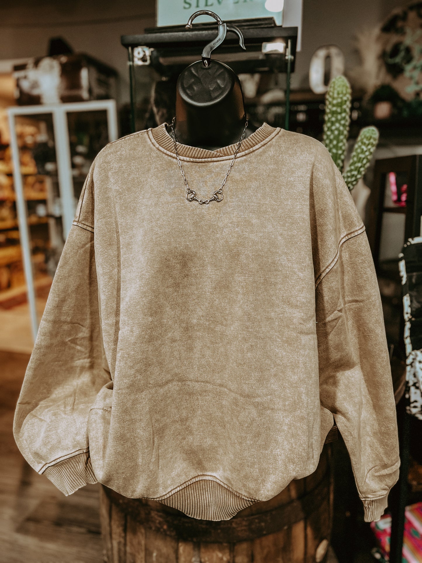 Arena Dirt Mineral Wash Fleece Pullover