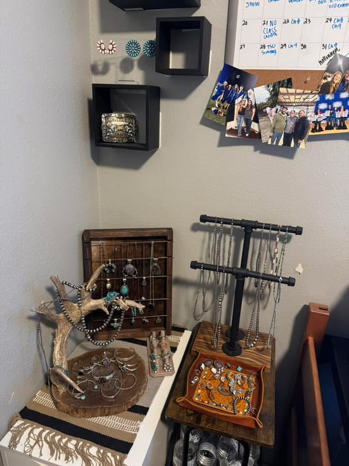 Cowhide Pendant Holder