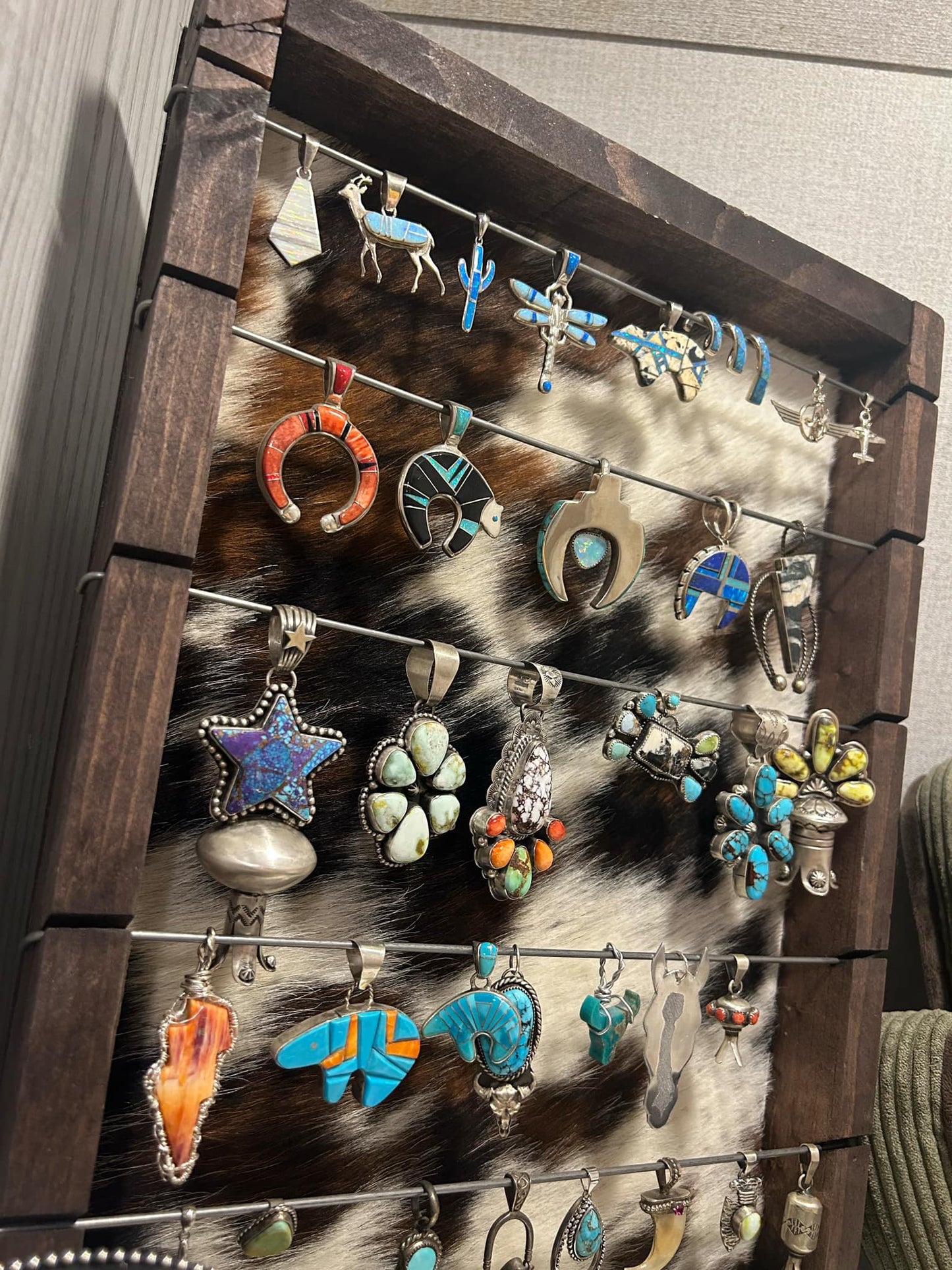 Cowhide Pendant Holder