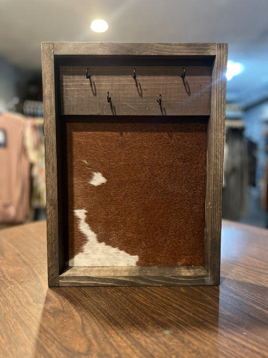 Dallas Cowhide Necklace Holder