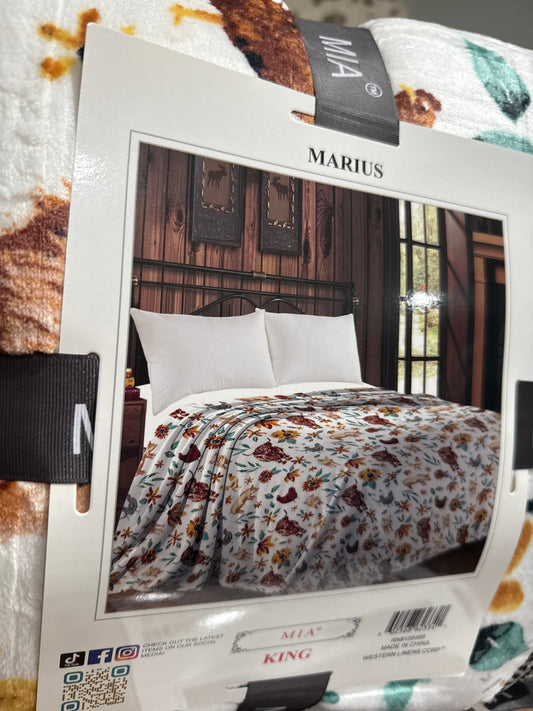 On The Farm King Blanket