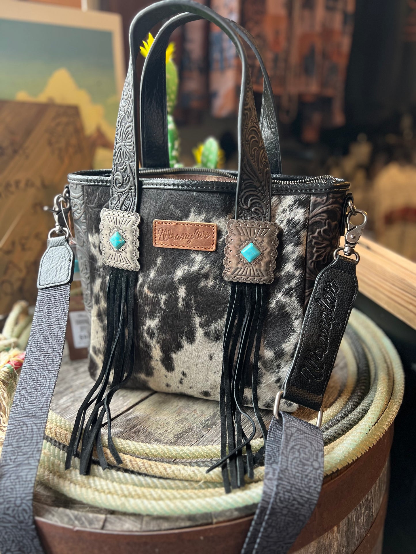 Wrangler Cowhide Crossbody Conceal Carry