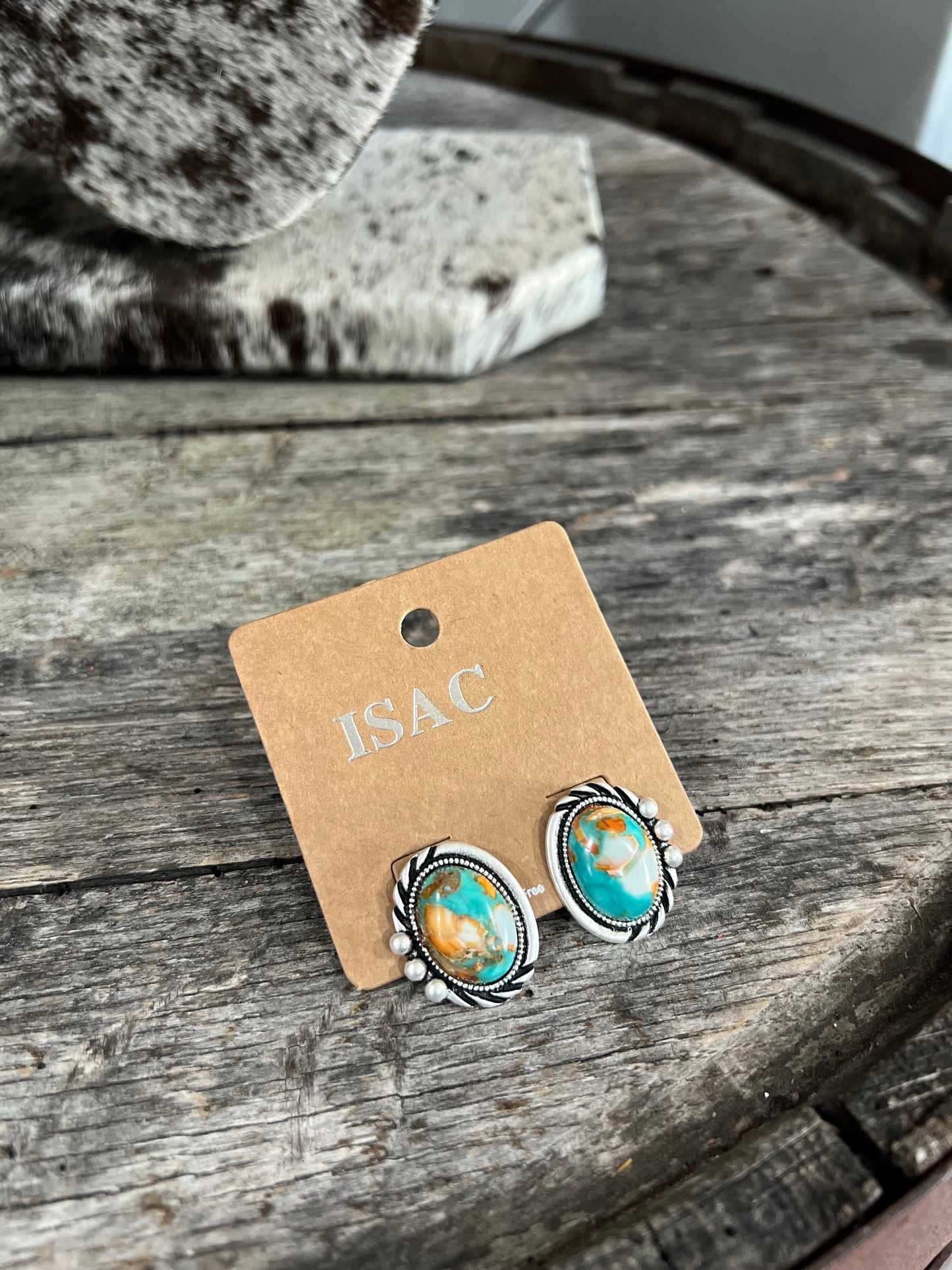 Canyon Creek Oval Faux Studs