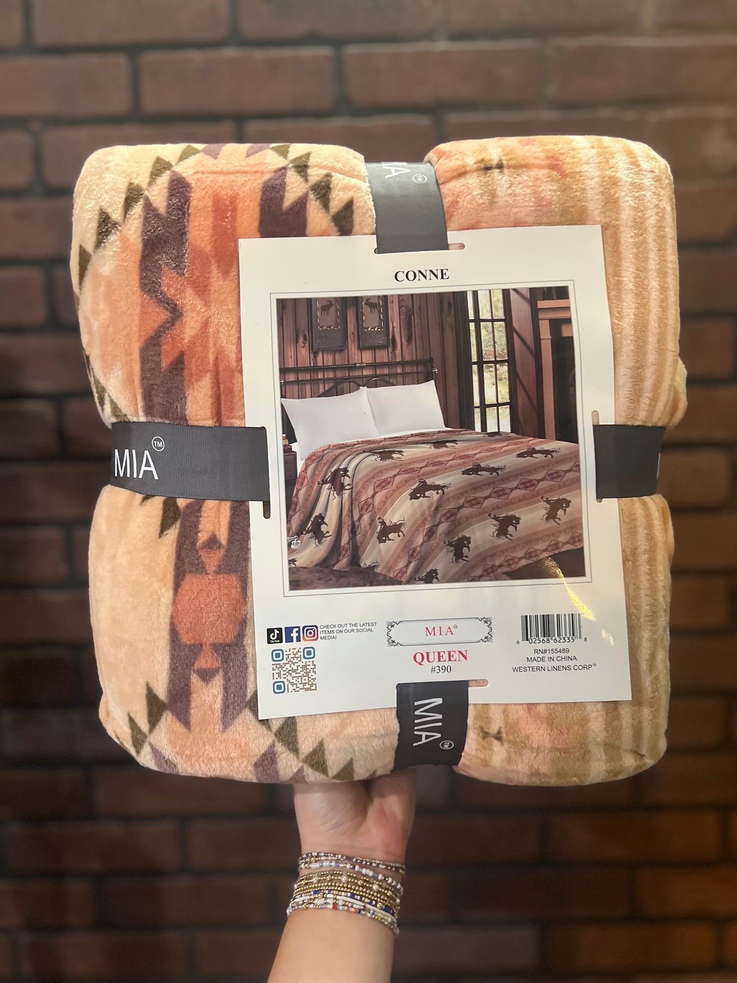 Aztec Bronc Queen Blanket