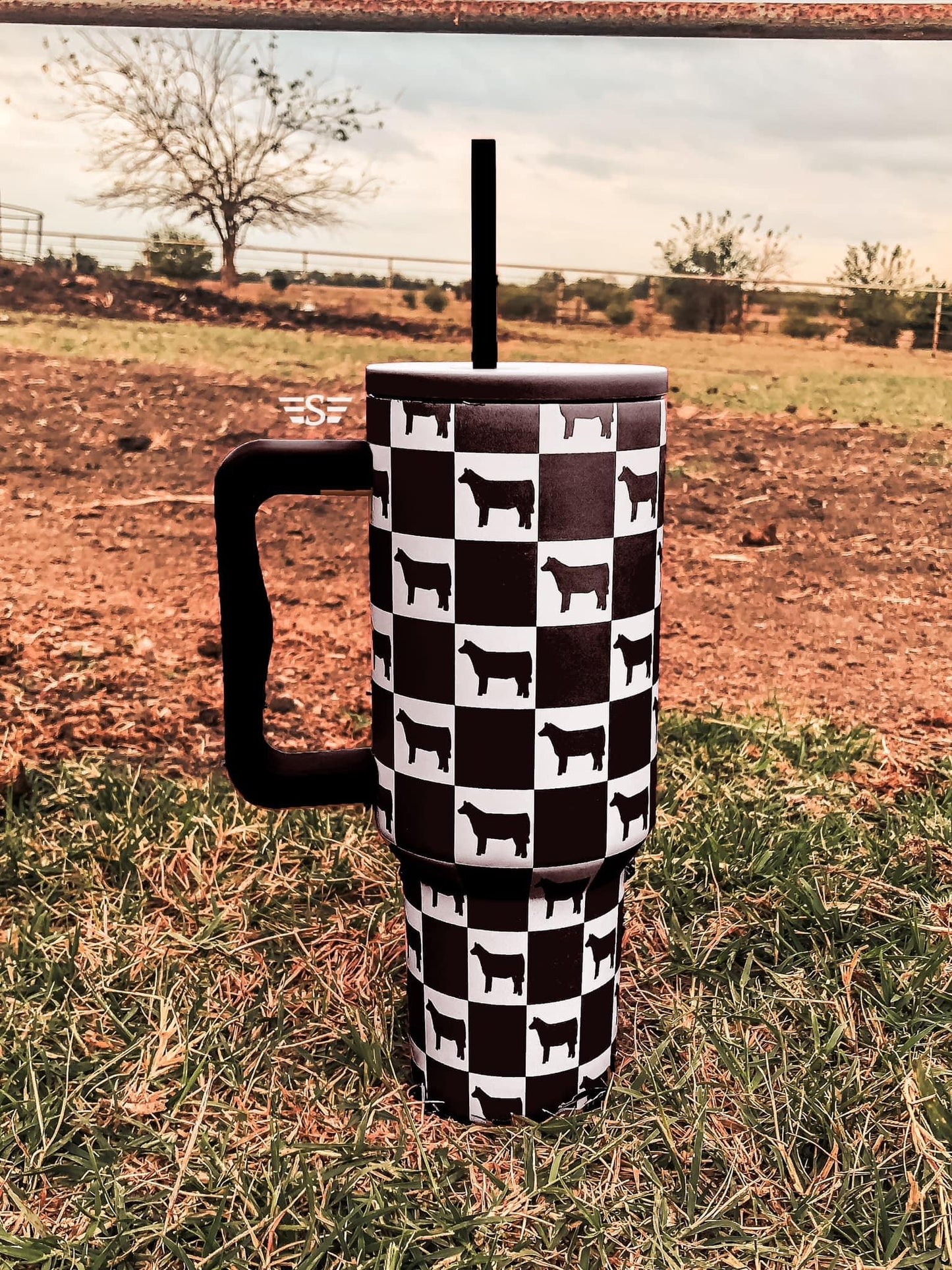 Black Checkered Stock Steer Tumbler