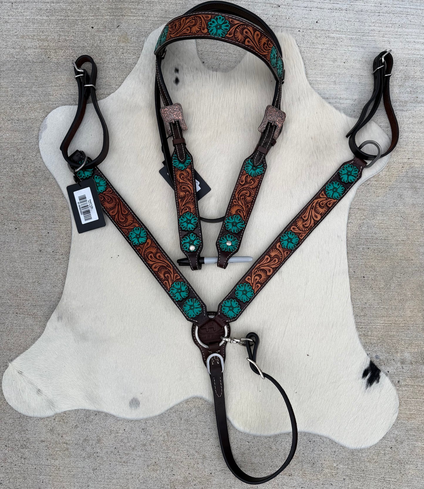 Turquoise Flowers Tooled Tack Set