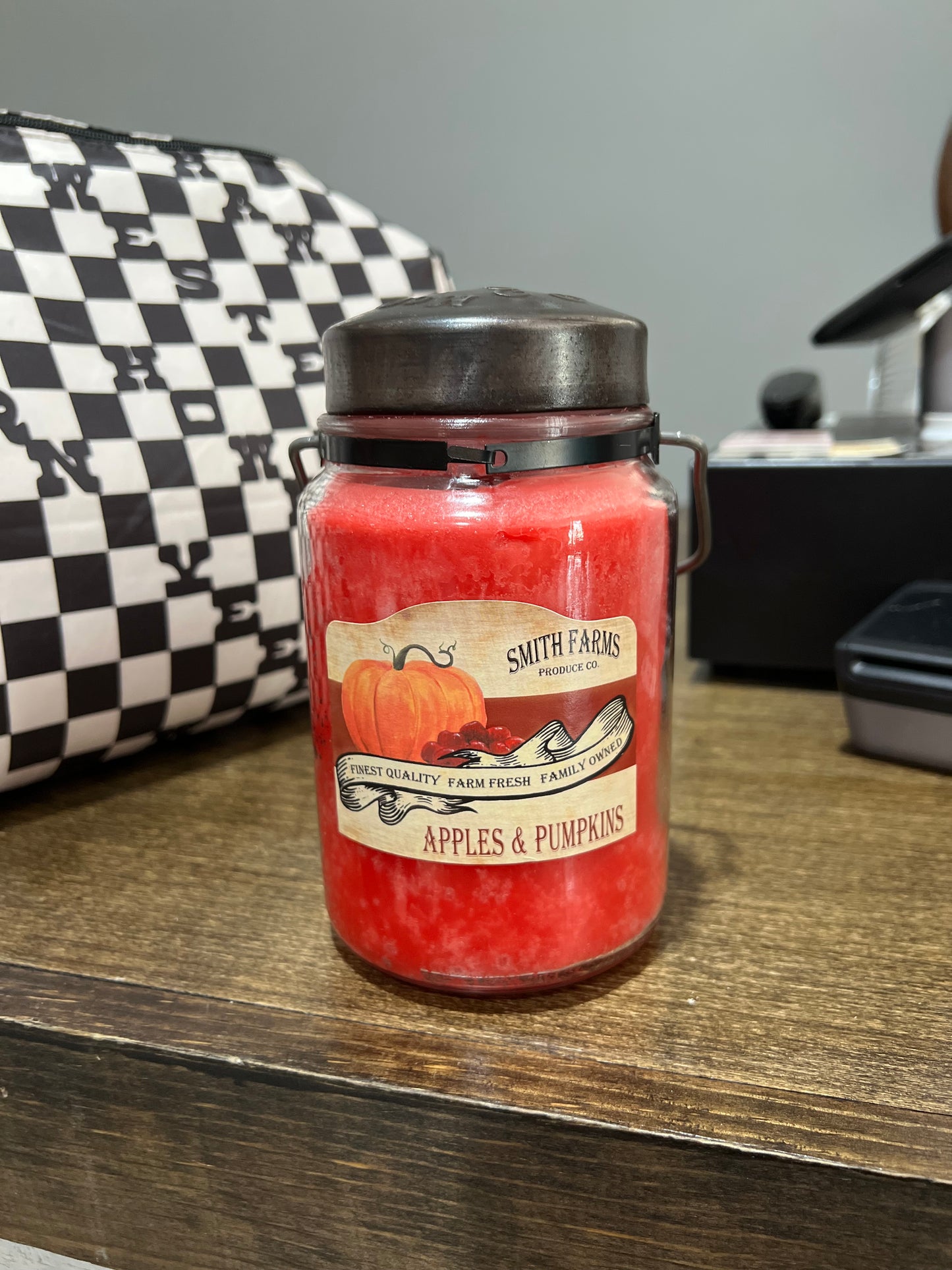 26oz Apples & Pumpkin McCall’s Candles