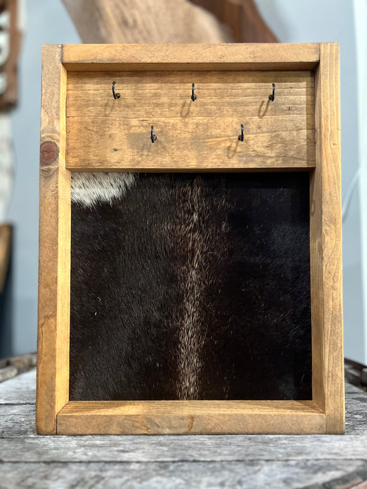 Cowhide Necklace Holder Variation 14
