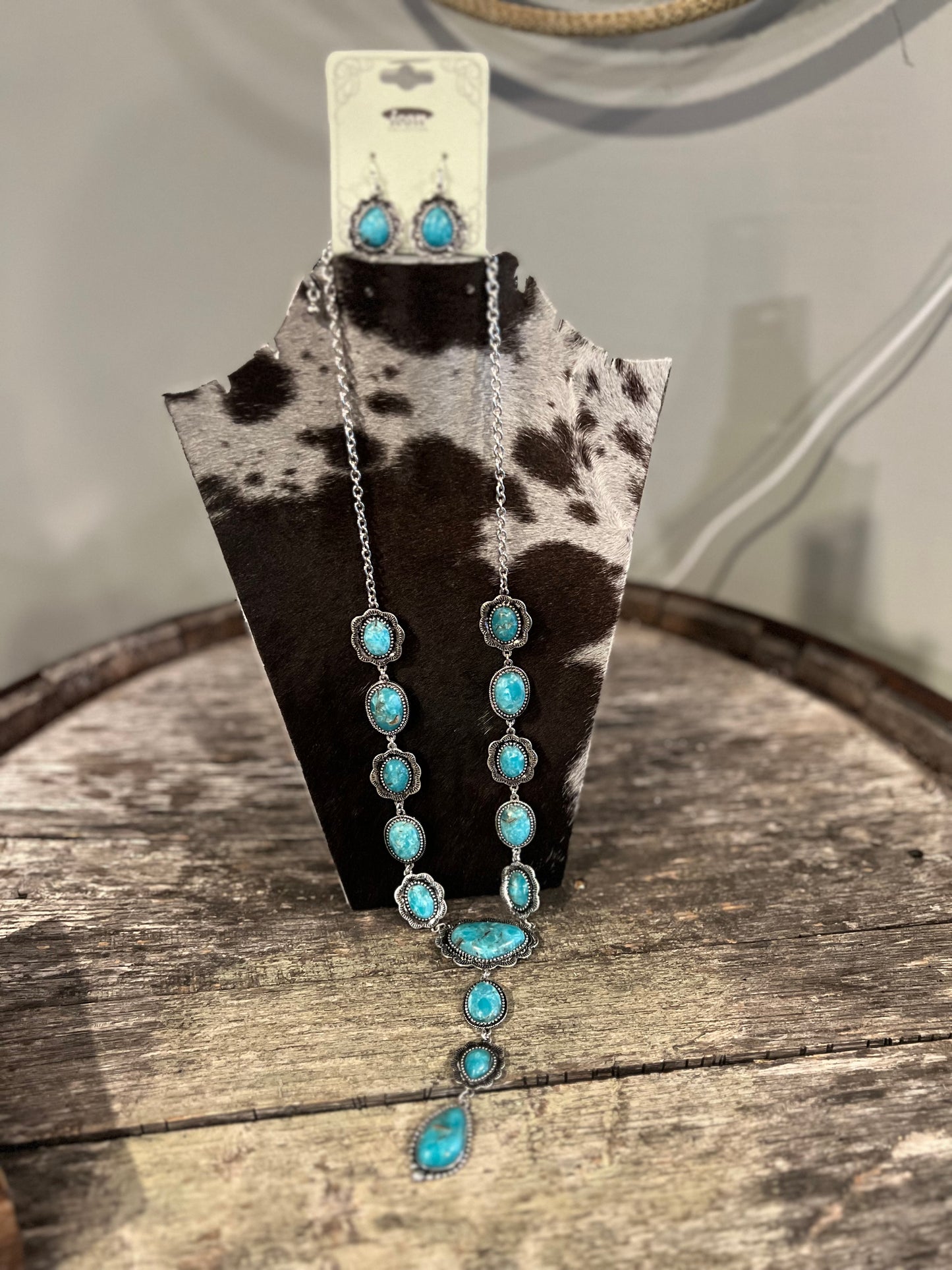 Turquoise Road Faux Lariat Set