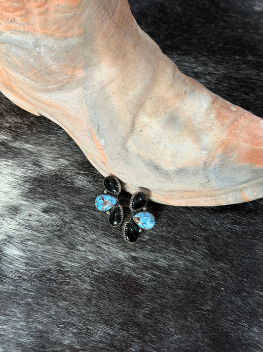 Half Cluster Golden Hills + Black Onyx Studs