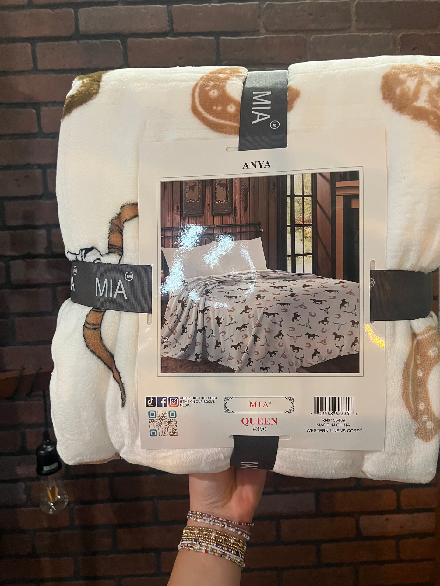 The Wild West Queen Blanket