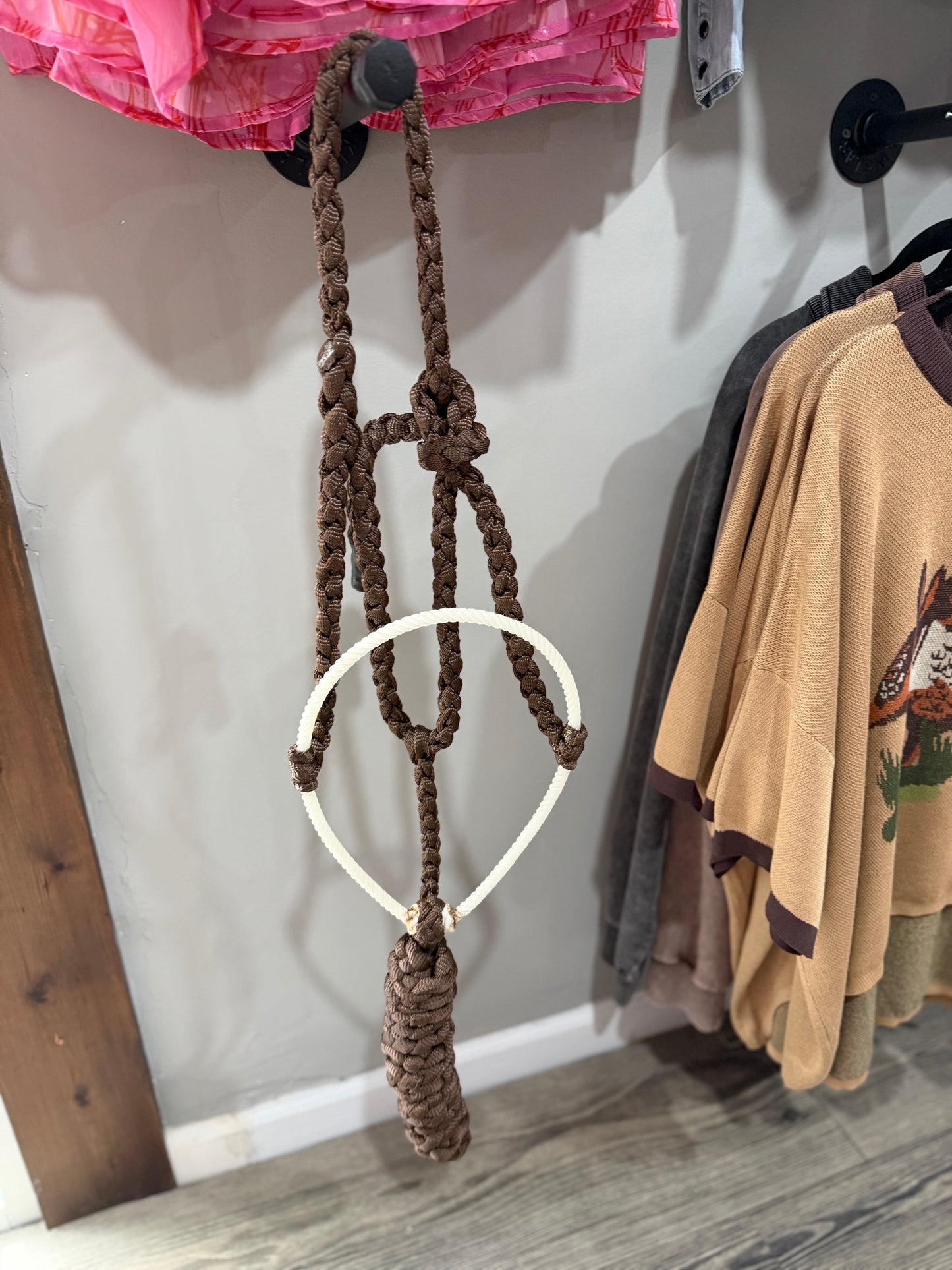 Chocolate & White Lariat Muletape Halter