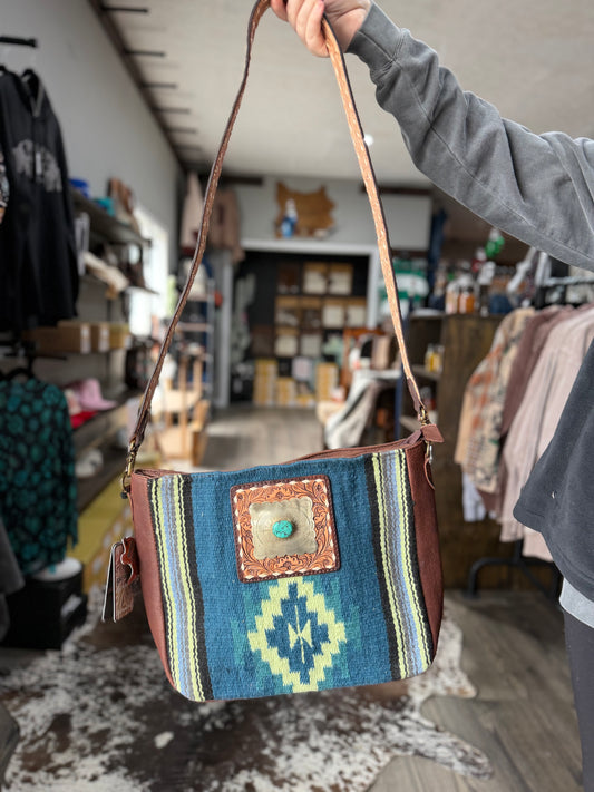 Nevada Large Crossbody