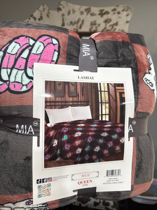 Lucky Cowgirl Queen Blanket