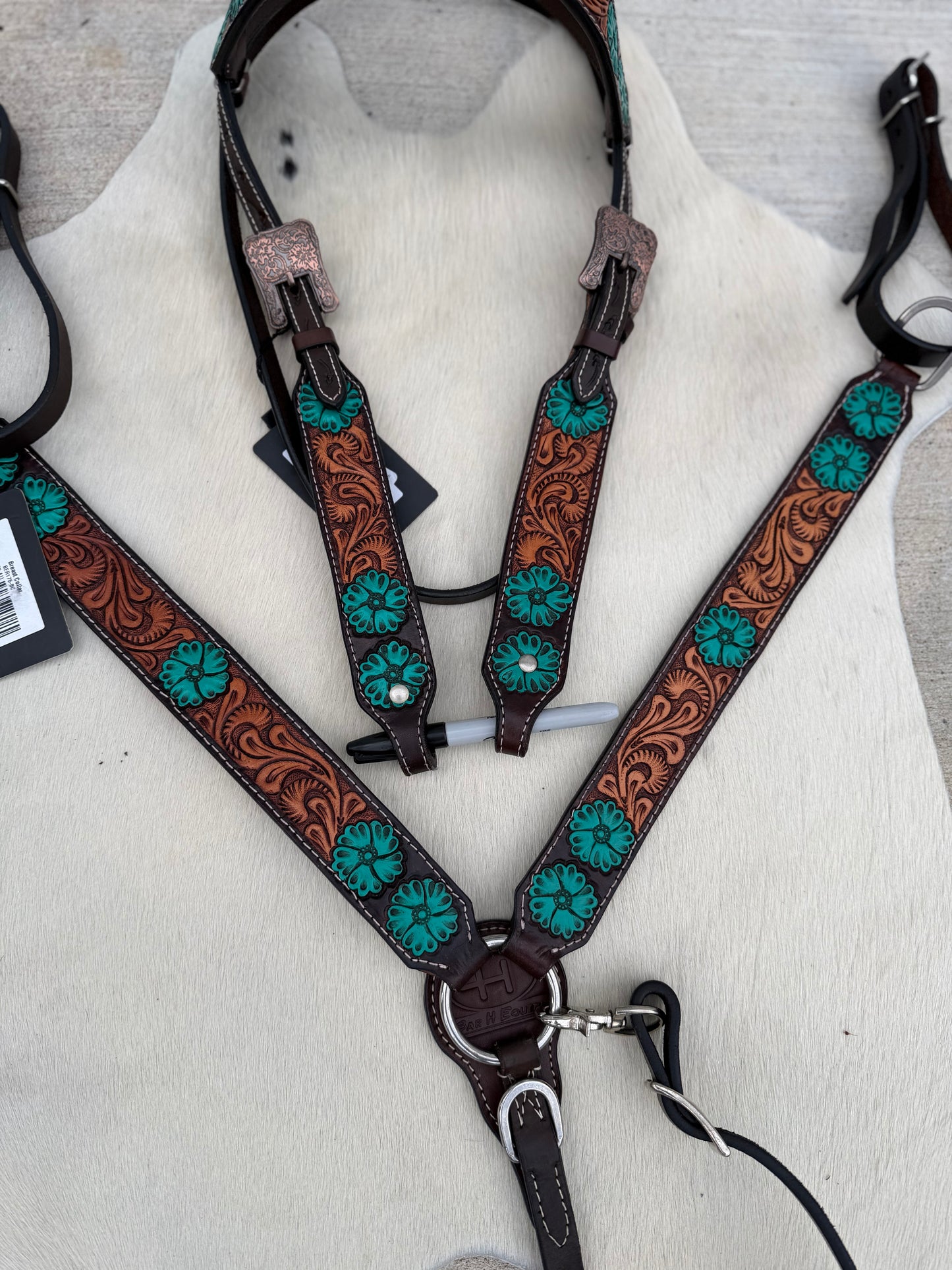 Turquoise Flowers Tooled Tack Set