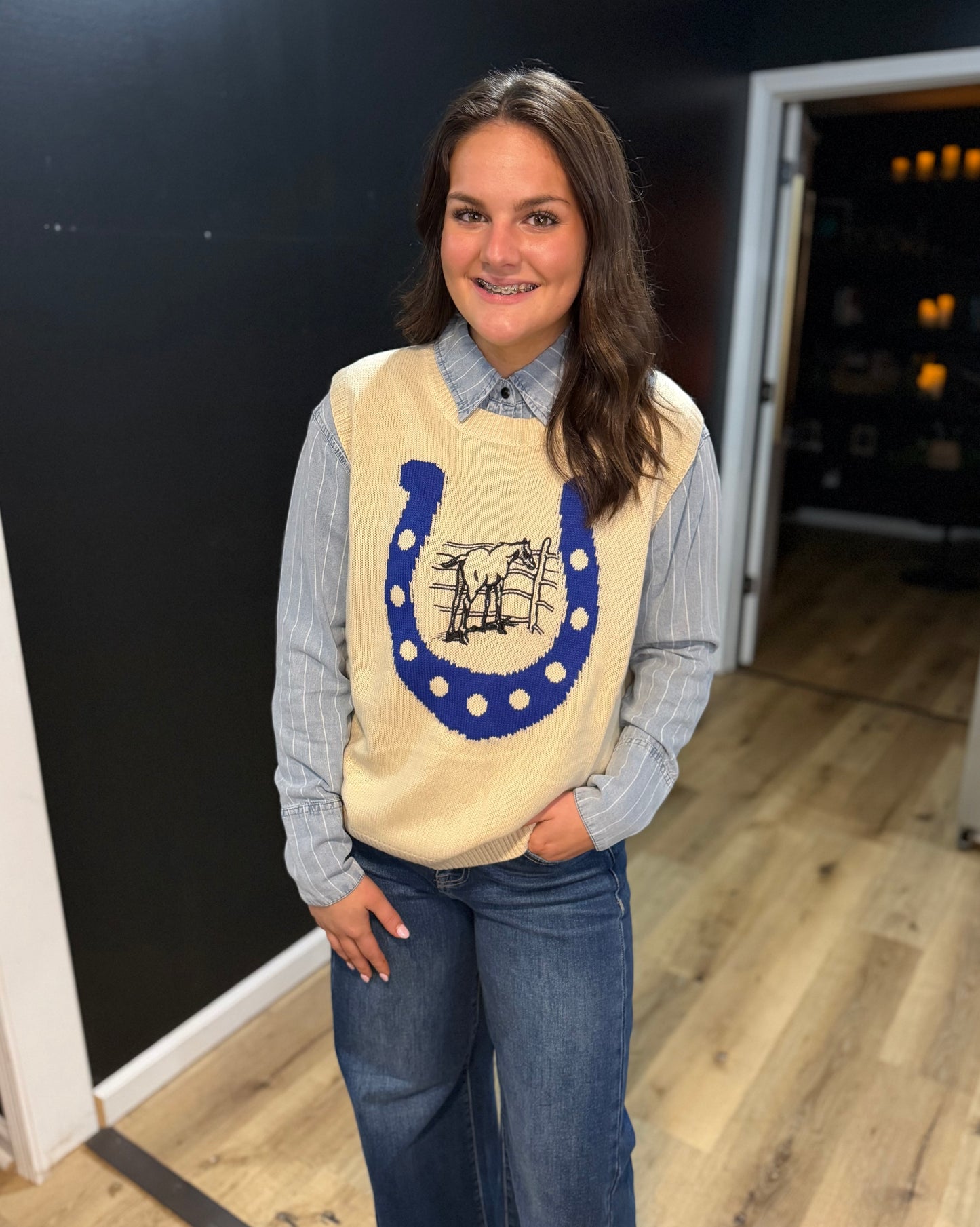 Kentucky Blue Horseshoe Short Sleeve Sweater