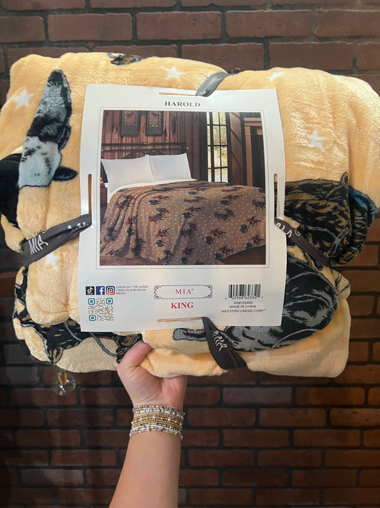 Get Em’ Cowboy King Blanket