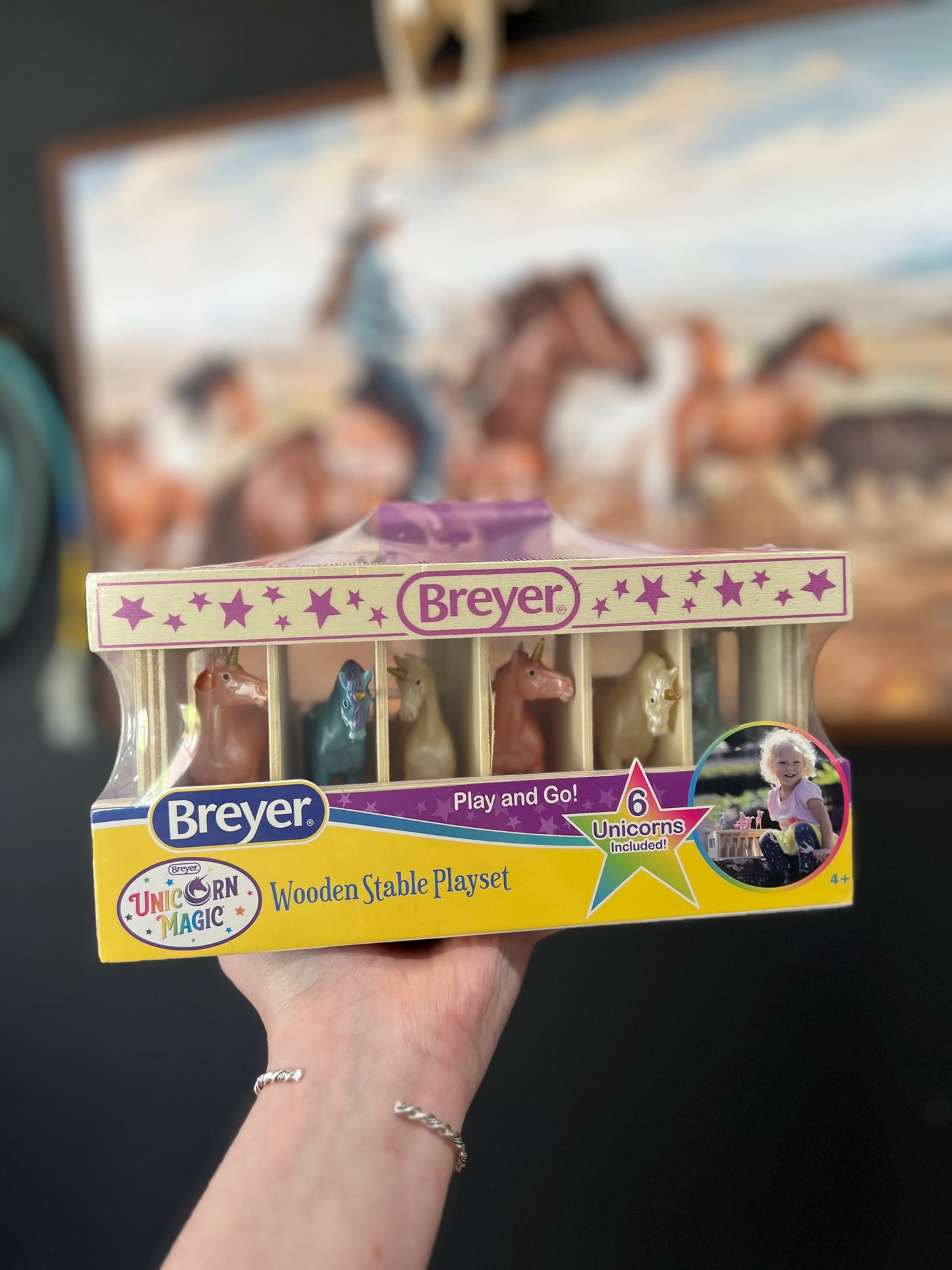 Unicorn Breyer Horse + Stable Set