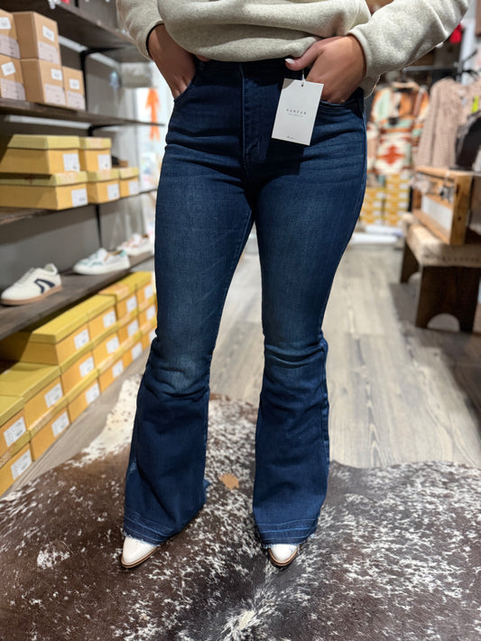 Teton Dark Wash Flare Kancan