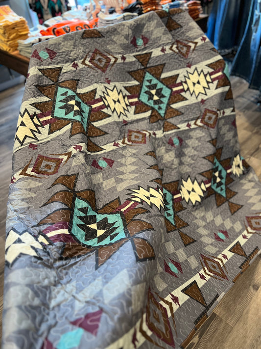 Poppy’s Cabin Navajo 3 Piece Quilt Set