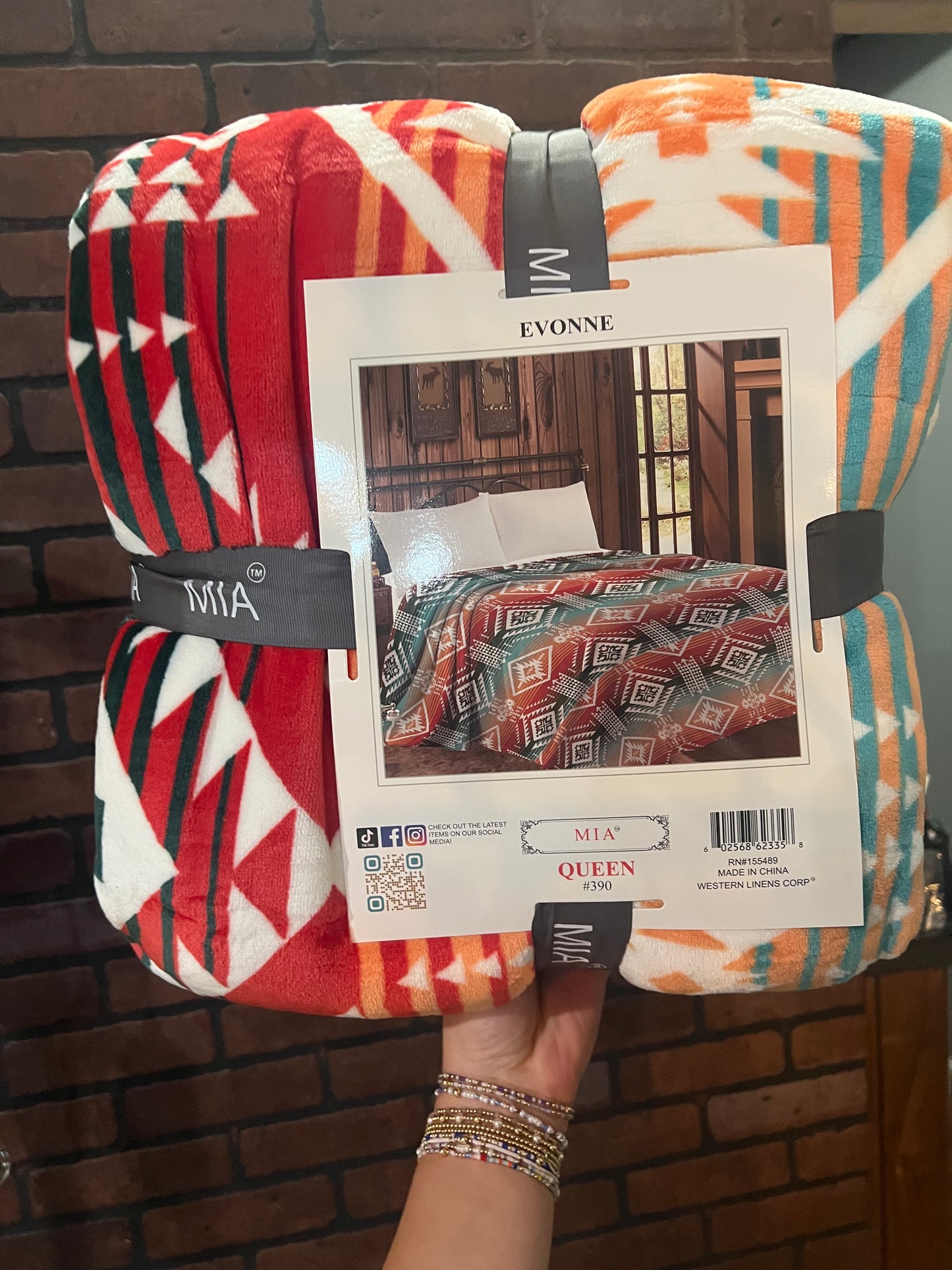 Aztec Stripes Queen Blanket