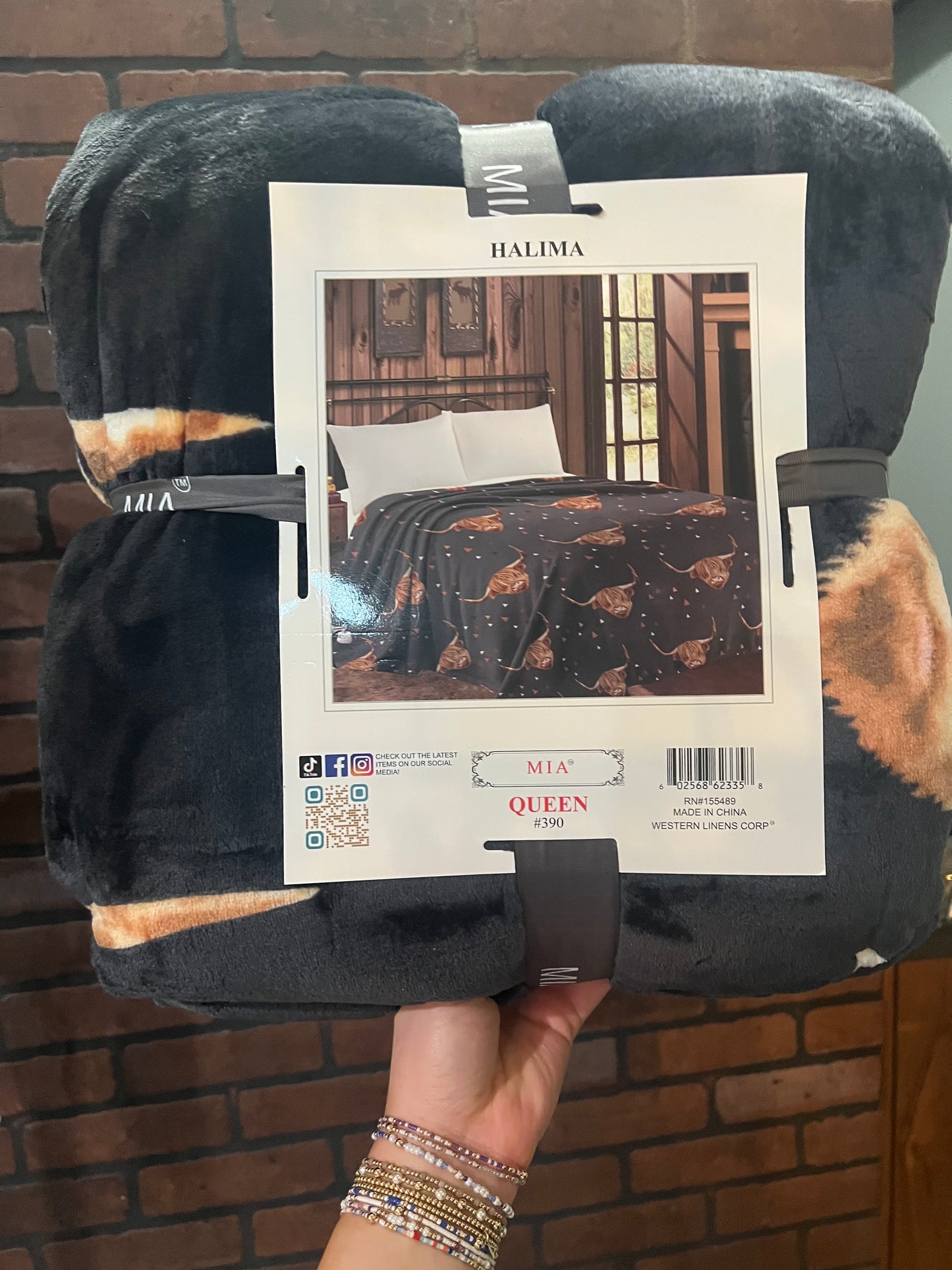 The Grey Highland Queen Blanket