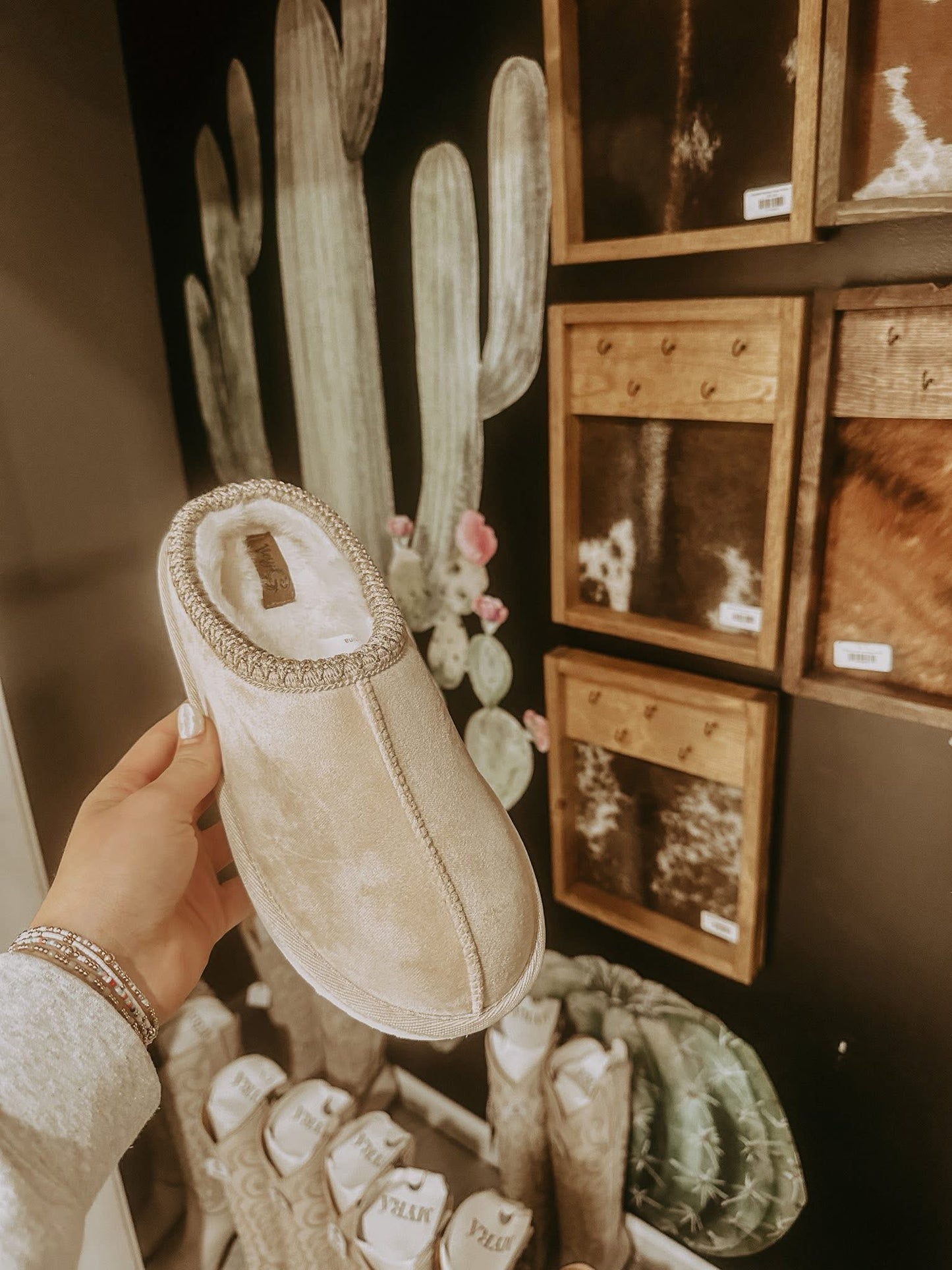 Teddy Sherpa Slippers *Cream